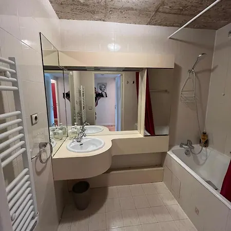 Διαμέρισμα Spacious And Bright 2min From Paris